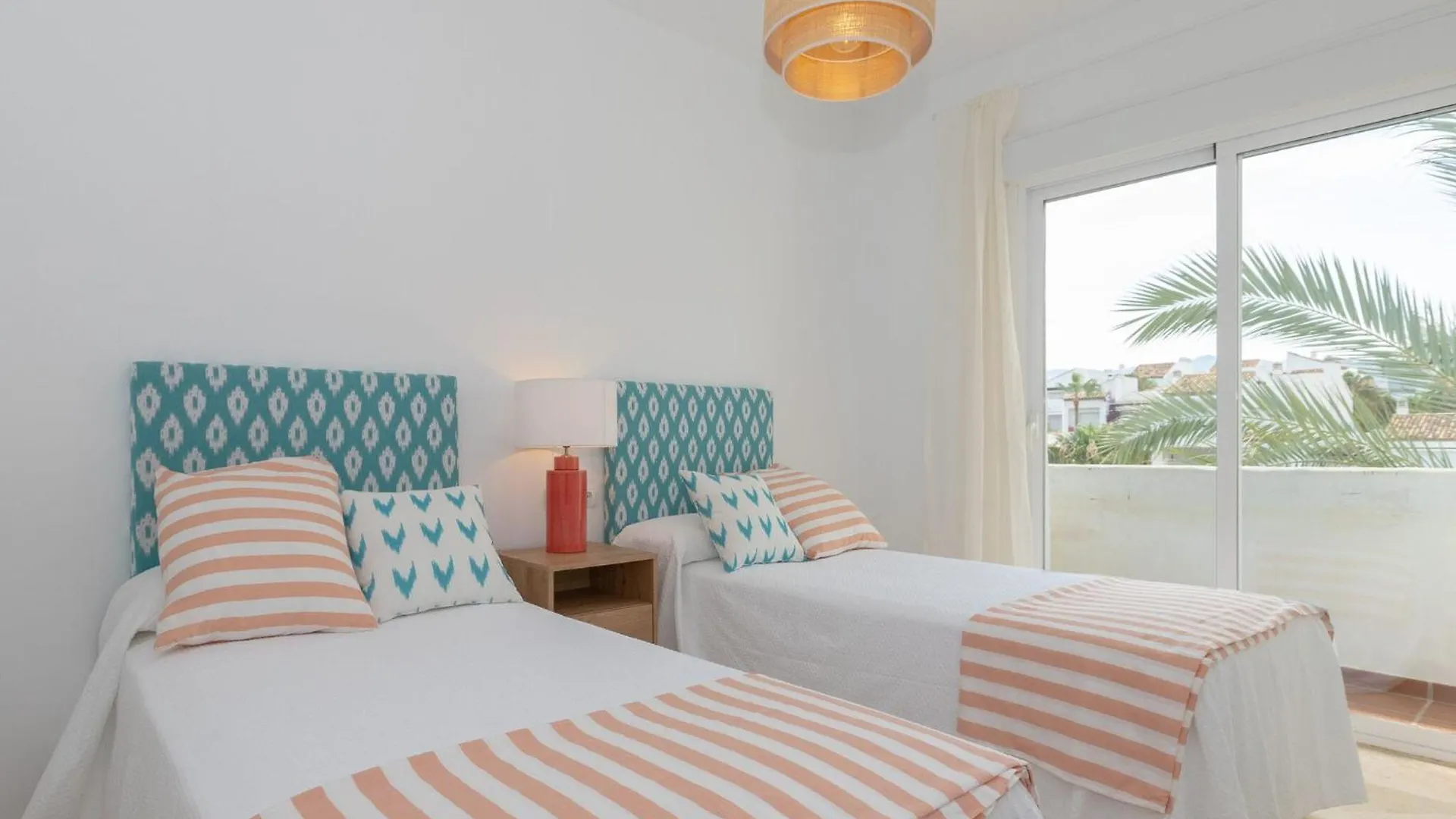 Saladillo - Apartment In Estepona Free Wifi 0*,  Spanien